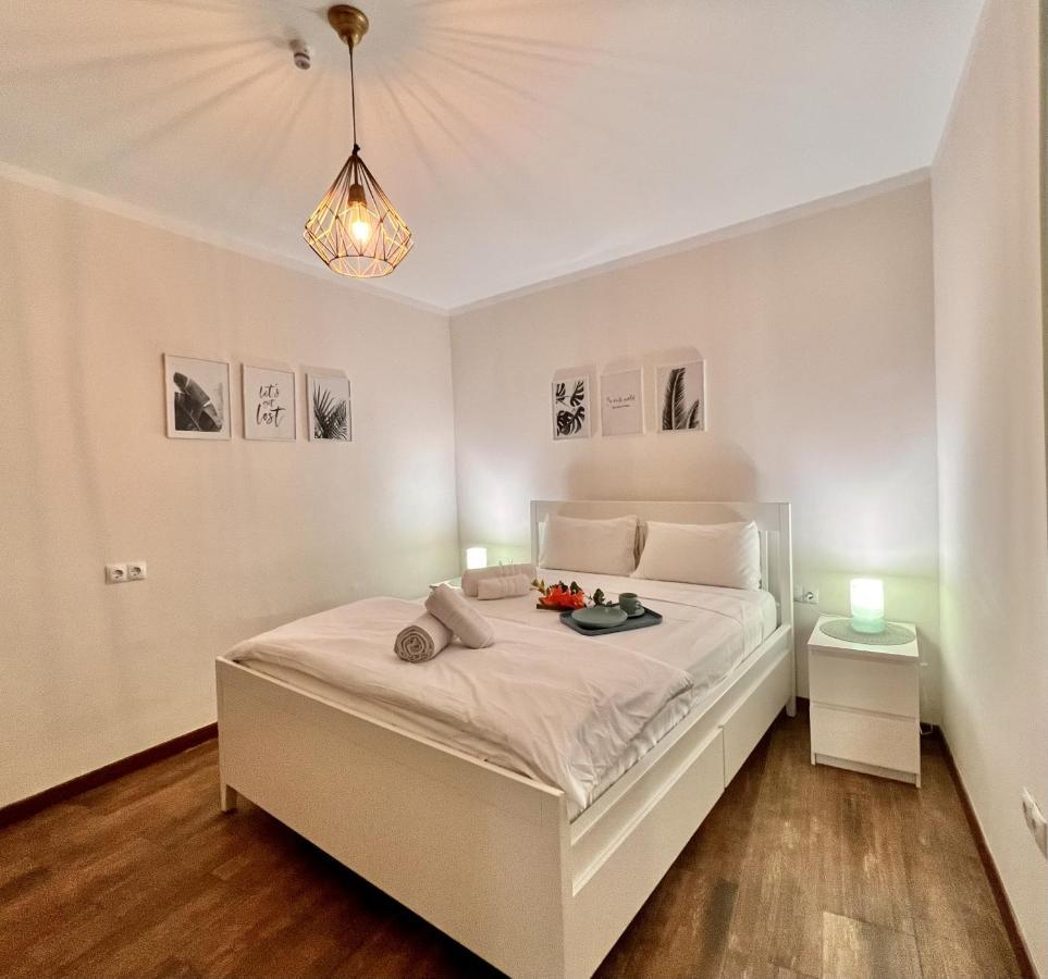 Downtown Apartment By United Renters Аликанте Экстерьер фото