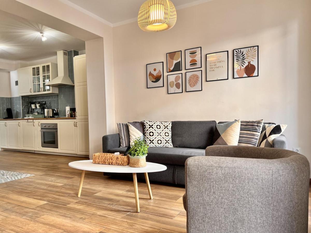 Downtown Apartment By United Renters Аликанте Экстерьер фото